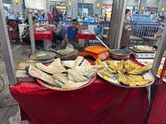 -乌恰市场(彩虹商场店)