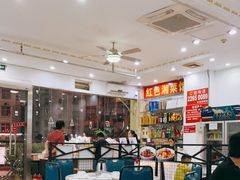 大堂-红色湘菜馆(春风店)