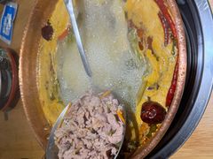 -洱火云南酸菜牛肉火锅(石景山当代商城店)