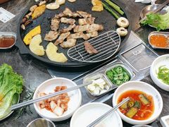 -彭妈家•韩国烤肉料理(张杨路店)