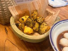 -云阿蛮云南生烫牛肉米线(奉贤路店)