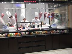 面包甜点陈列柜-掂档潮汕牛肉火锅(沈阳万象城店)