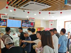 -闫家驴肉老店(华电一校店)