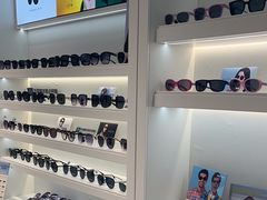 -J-Optical佳视明眼镜·蔡司视觉(青岛金茂览秀城店)