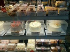 -红宝石·鲜奶小方·海派西点房(控江店)