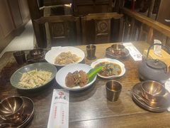 -魁盛居百年鲁菜馆(县西巷店)