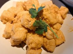 -大头虾越式风味餐厅(光明广场店)