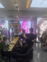 -藤野造型烫染·漂发