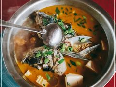 -赋石水库船头鱼红房子饭店