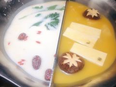 花胶鸡鸳鸯锅-湊湊火锅·茶憩(和平大悦城店)