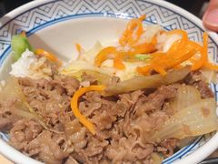 招牌和味牛肉饭-吉野家(上海美罗城店)