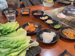 -肉甲韩国木炭烤肉(新壹街1店)