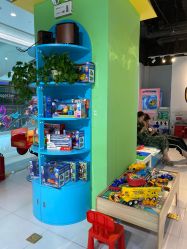 -爆米花儿童美发乐园(市府恒隆广场店)
