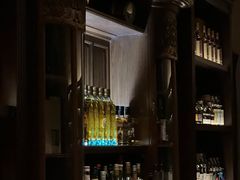 -DM Distiller & Mixologist Whisky Cocktail Bar