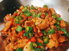 -辛香味烧鱼馆·非遗技艺·排骨红烧肉(光谷医药园店)