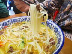 -邱芳粉店(迎宾大道旗舰店)