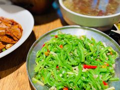 -聚鑫朋酸菜肥肠(九龙仓店)
