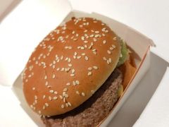 巨无霸汉堡-麦当劳(郑州银基店)