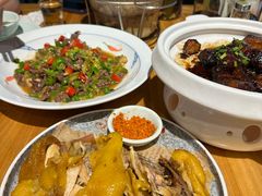 -头上红煨盐鸡·非遗院子餐厅