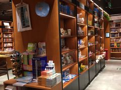 -新华书店(永安路店)