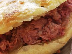 驴肉焖子火烧-牛老五羊杂汤(广阳区总店)