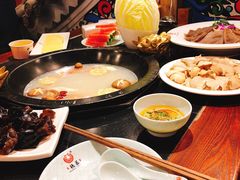 -重庆德庄火锅(体育中心店)