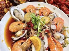 -老东镇啤酒屋海鲜加工·蒸汽海鲜·海鲜烧烤(台东店)