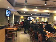 -BHC炸鸡(明洞总店)