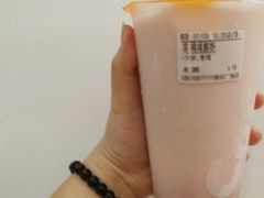 桃桃酸奶-CoCo都可(汉神购物广场店)