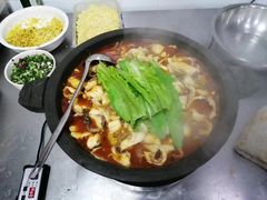 -都江堰石锅鱼