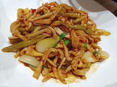 浸辣椒炒肚丝-一江水食府(后湖店)