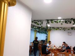 大堂-老义家清真烧烤·私房菜(青松路店)