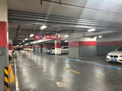 -日月光中心-停车场