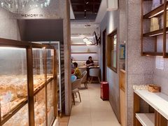 面包甜点陈列柜-奈雪的茶(大梅沙8号仓店)