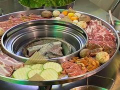 -哈哈碳都·牛肋条无限自助烤肉(宝龙店)