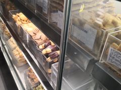 面包甜点陈列柜-上海哈尔滨食品厂(汇联商厦店)