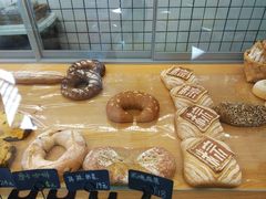 -研麦家面包(亚泰华府店)