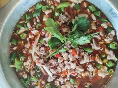 -兔行天下-鸿鹤鲜锅兔(中海国际店)