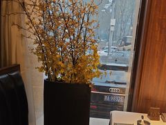 -八府香鸭·啫啫煲(华山路店)