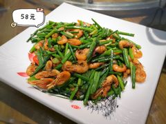 韭菜花炒河虾-金记