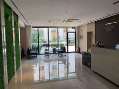 -柏曼酒店(合肥国购广场三里庵地铁店)