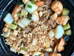 -曼听小寨海鲜烧烤·大连辣炒大王(盖州街店)