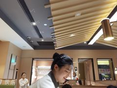-海底捞火锅(新松江路店)