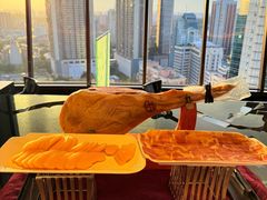 -广州花园酒店·凌璇阁旋转餐厅CAROUSEL360