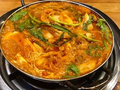 土豆排骨火锅-喇喇排骨火锅·传统韩式脊骨汤(望京西园总店)