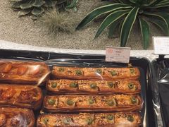 蒜香橄榄棒-OUR Bakery(SKP-S店)