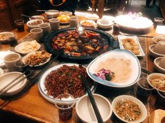 -舒家大院重庆老火锅(纪念塔店)