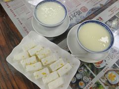 -周大娘牛乳(旧寨古村总店)