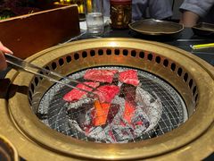 -山川小町·极番烧肉(新地假日广场店)