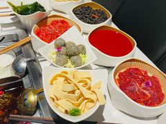 -海底捞火锅(长宁路龙之梦店)